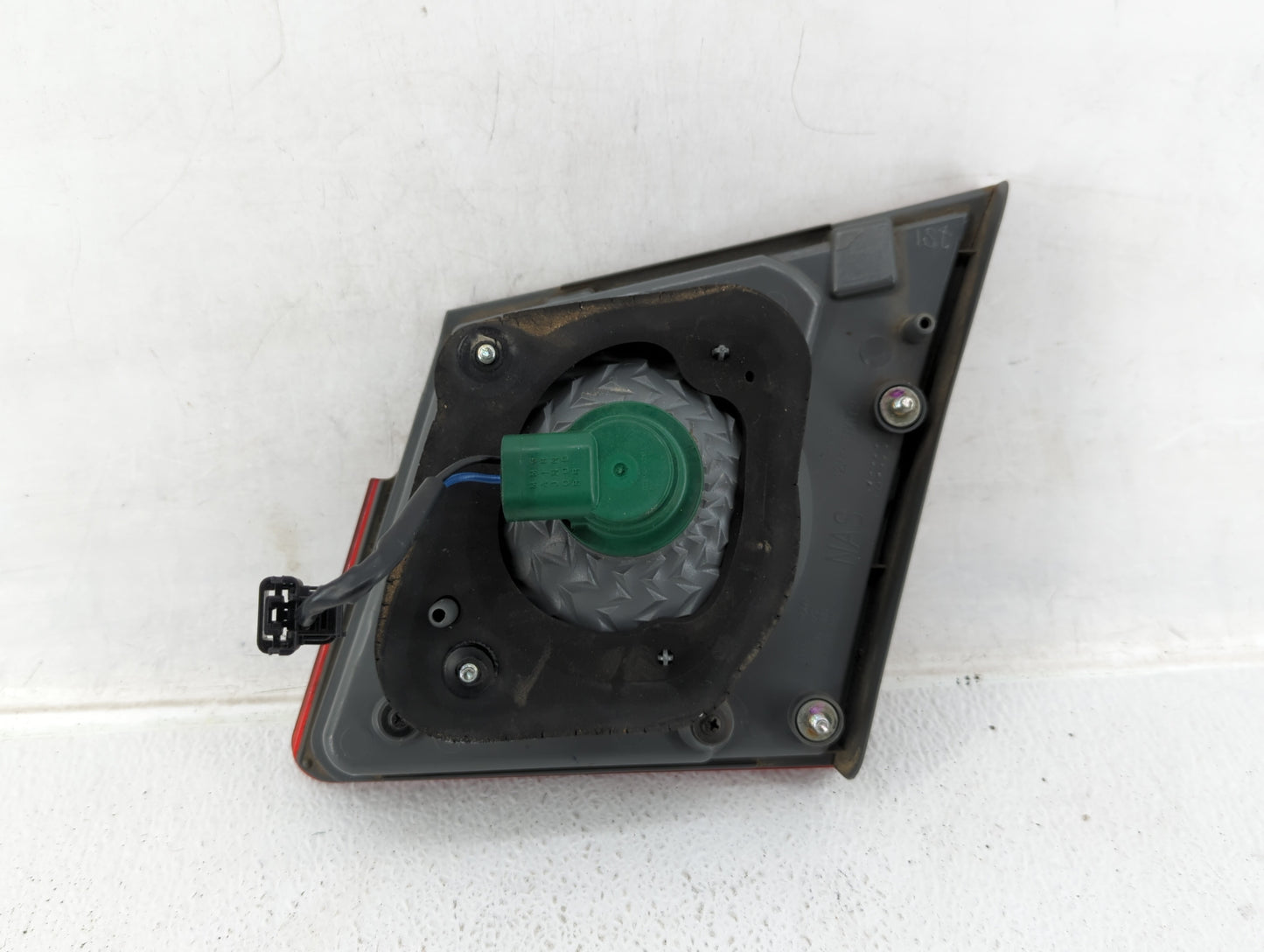 2011-2016 Chevrolet Cruze Tail Light Assembly Driver Left OEM Fits Fits 2011 2012 2013 2014 2015 2016 OEM Used Auto Parts -