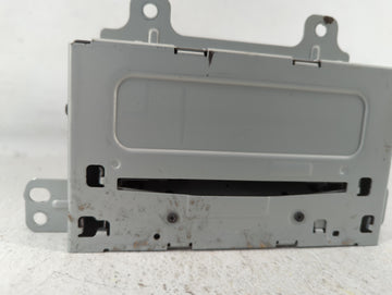 2011-2012 Chevrolet Cruze Radio AM FM Cd Player Receiver Replacement P/N:20983517 Fits Fits 2010 2011 2012 OEM Used Auto Parts