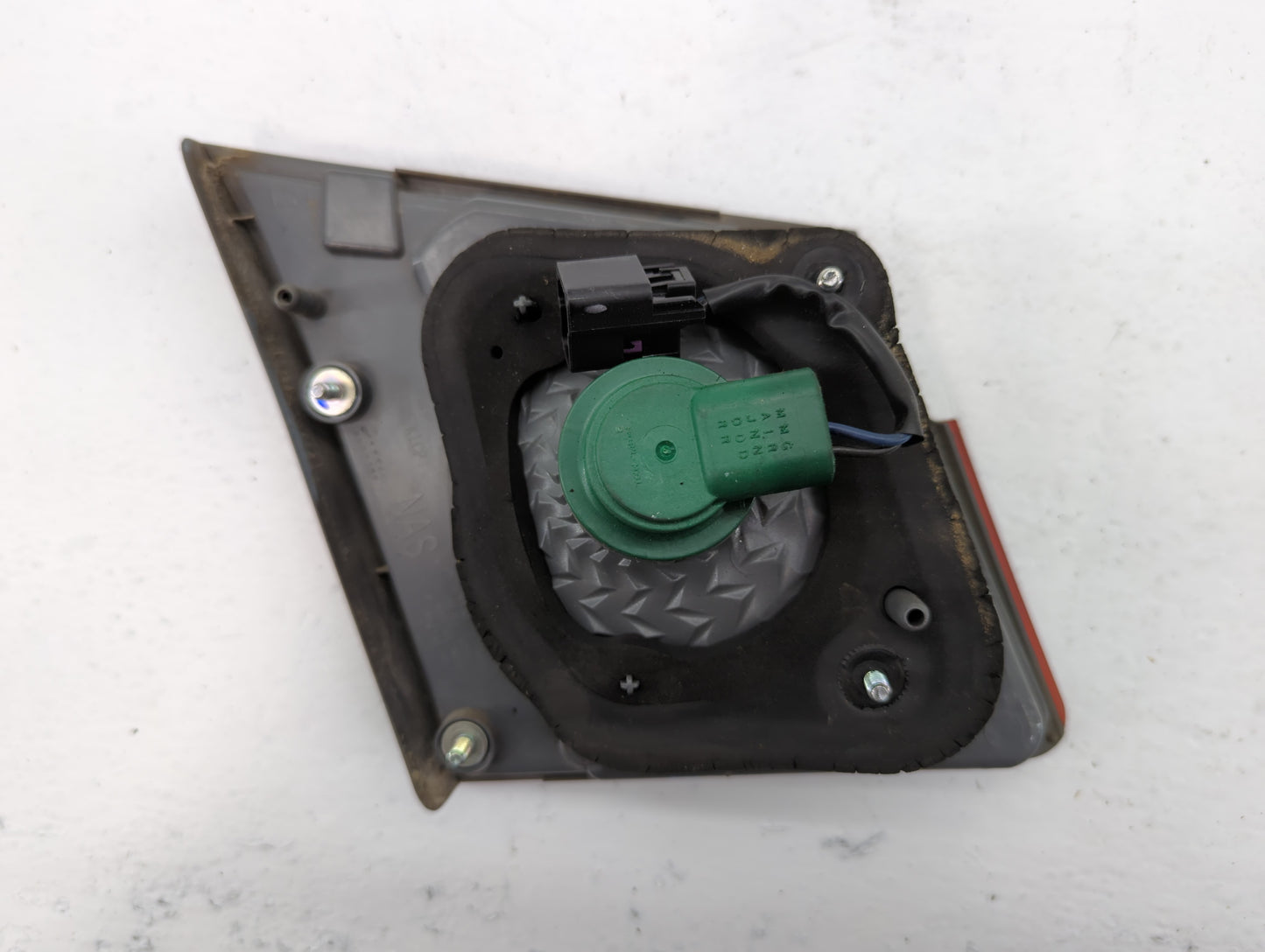 2011-2016 Chevrolet Cruze Tail Light Assembly Passenger Right OEM Fits Fits 2011 2012 2013 2014 2015 2016 OEM Used Auto Part