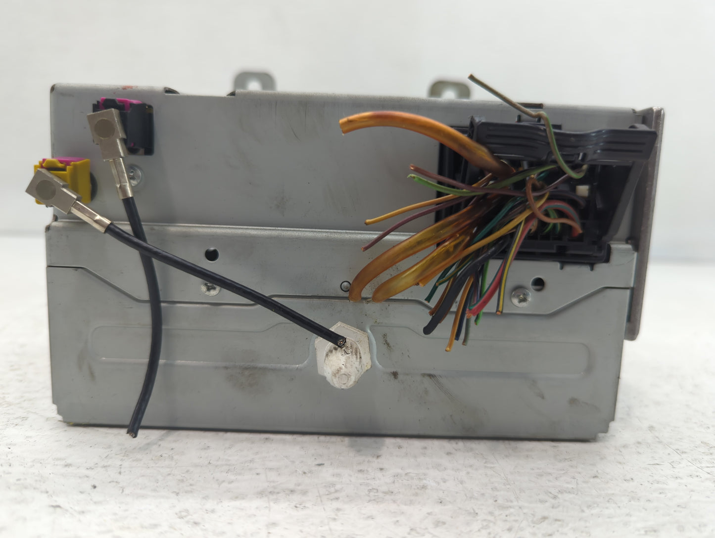 2011-2012 Chevrolet Cruze Radio AM FM Cd Player Receiver Replacement P/N:2098851 Fits Fits 2010 2011 2012 OEM Used Auto Part