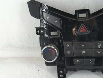 2011-2012 Chevrolet Cruze Climate Control Module Temperature AC/Heater Replacement P/N:95017054 Fits Fits 2011 2012 OEM Used Auto Parts
