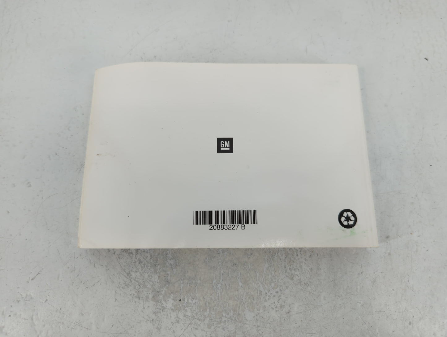 2011 Chevrolet Cruze Owners Manual Book Guide P/N:20883227 B OEM Used Auto Parts - Oemusedautoparts1.com