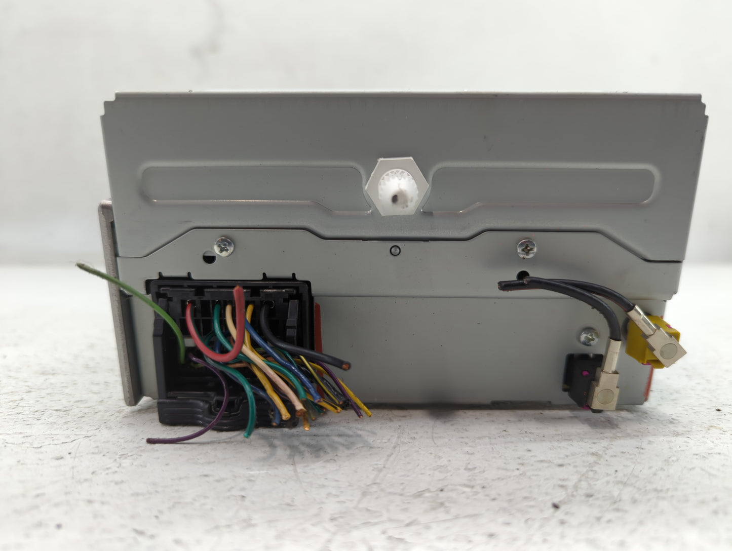 2011-2012 Chevrolet Cruze Radio AM FM Cd Player Receiver Replacement P/N:20983517 Fits Fits 2010 2011 2012 OEM Used Auto Par