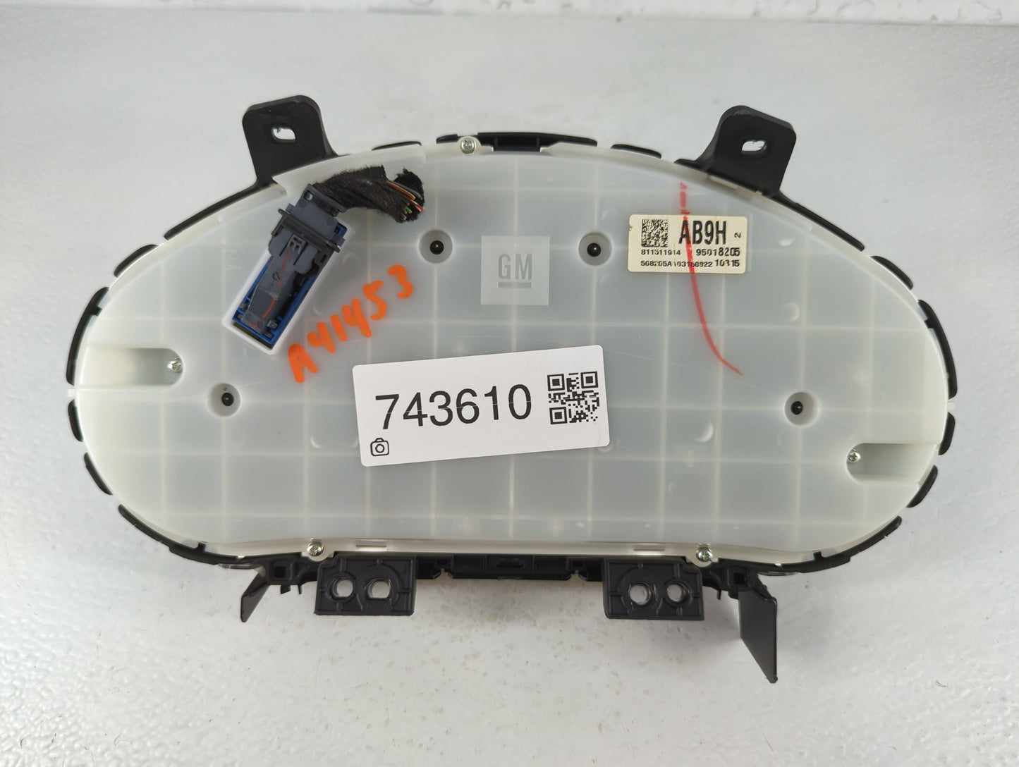 2011 Chevrolet Cruze Instrument Cluster Speedometer Gauges P/N:95018205 Fits OEM Used Auto Parts - Oemusedautoparts1.com