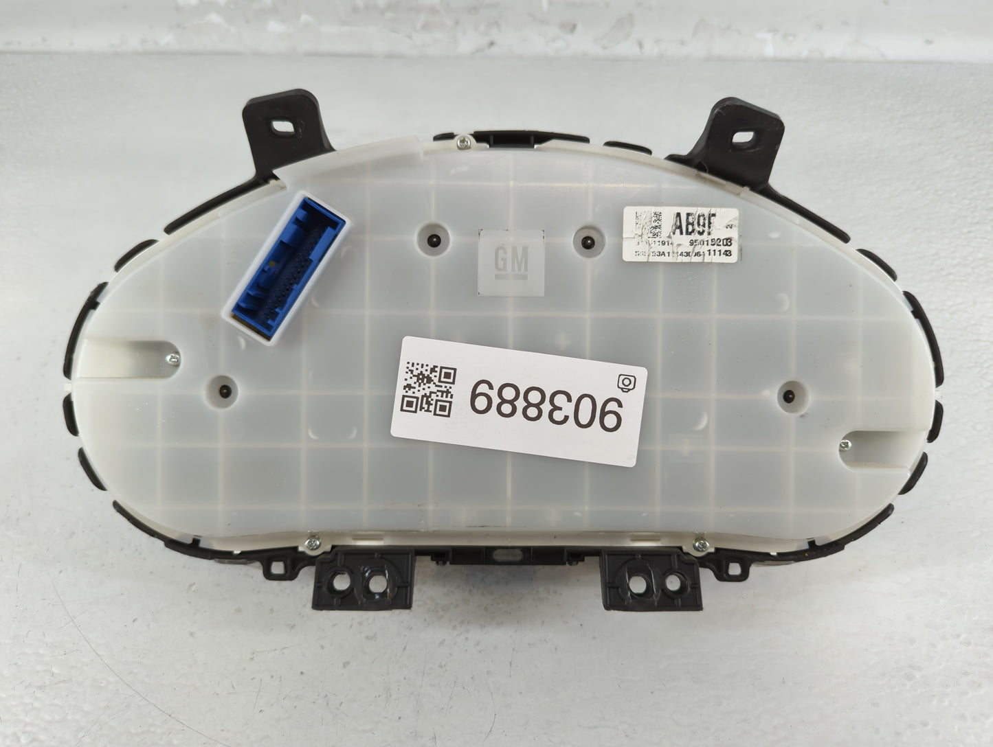 2011 Chevrolet Cruze Instrument Cluster Speedometer Gauges Fits OEM Used Auto Parts - Oemusedautoparts1.com