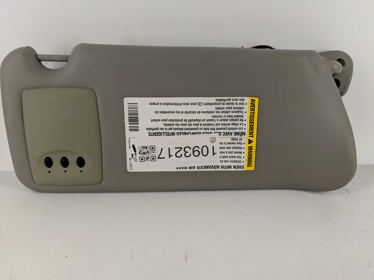 2010-2017 Chevrolet Equinox Sun Visor Shade Replacement Passenger Right Mirror Fits Fits 2010 2011 2012 2013 2014 2015 2016