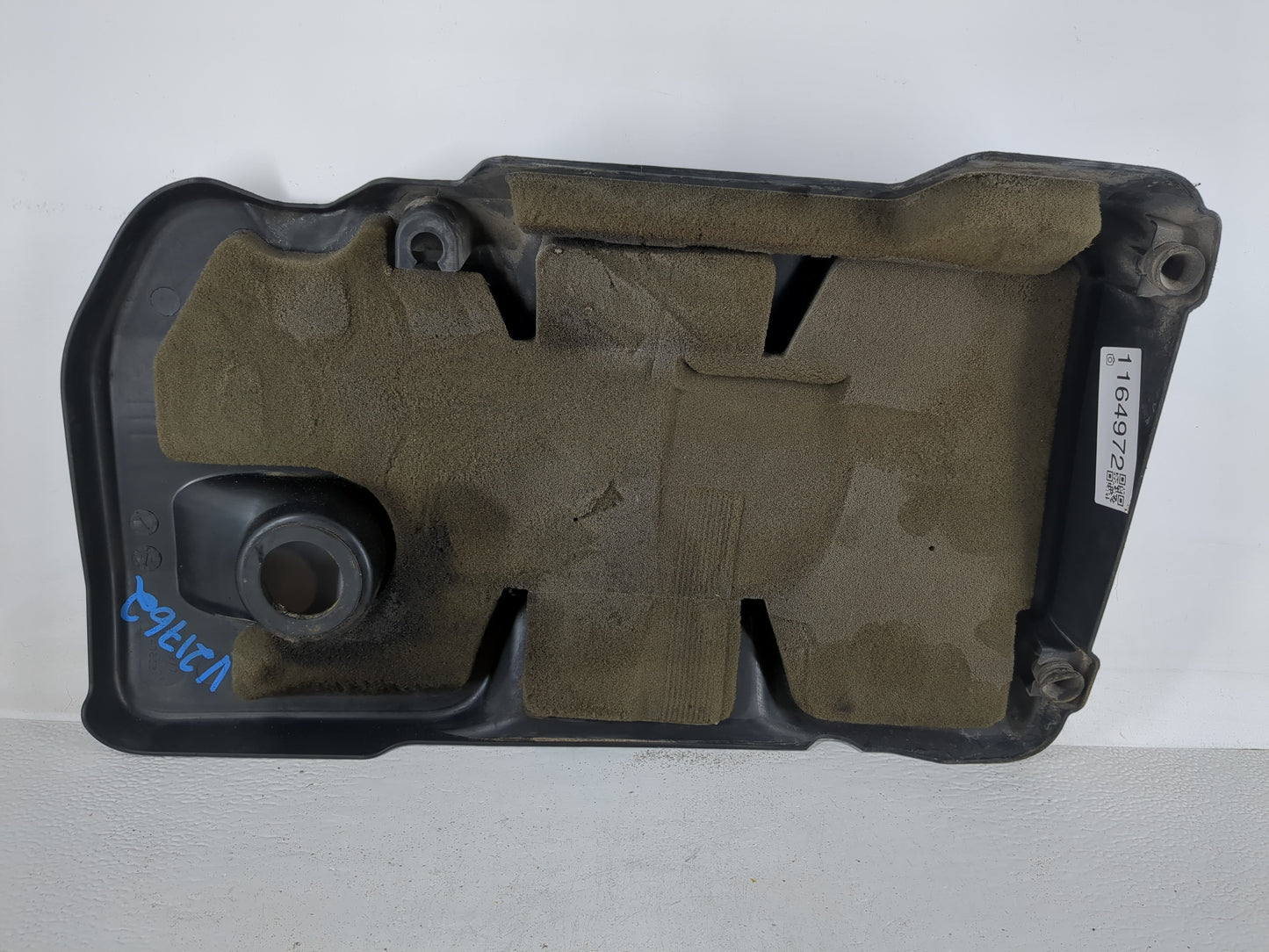 2011 Chevrolet Equinox Engine Cover - Oemusedautoparts1.com