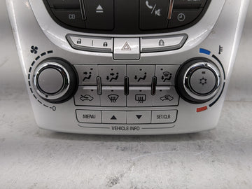 2010-2011 Chevrolet Equinox Radio Control Panel