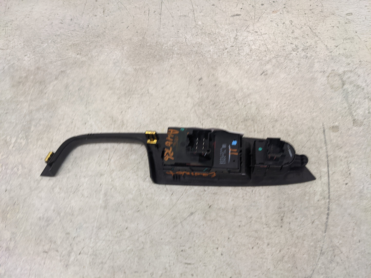 2010-2017 Chevrolet Equinox Master Power Window Switch Replacement Driver Side Left P/N:20917599 Fits OEM Used Auto Parts -