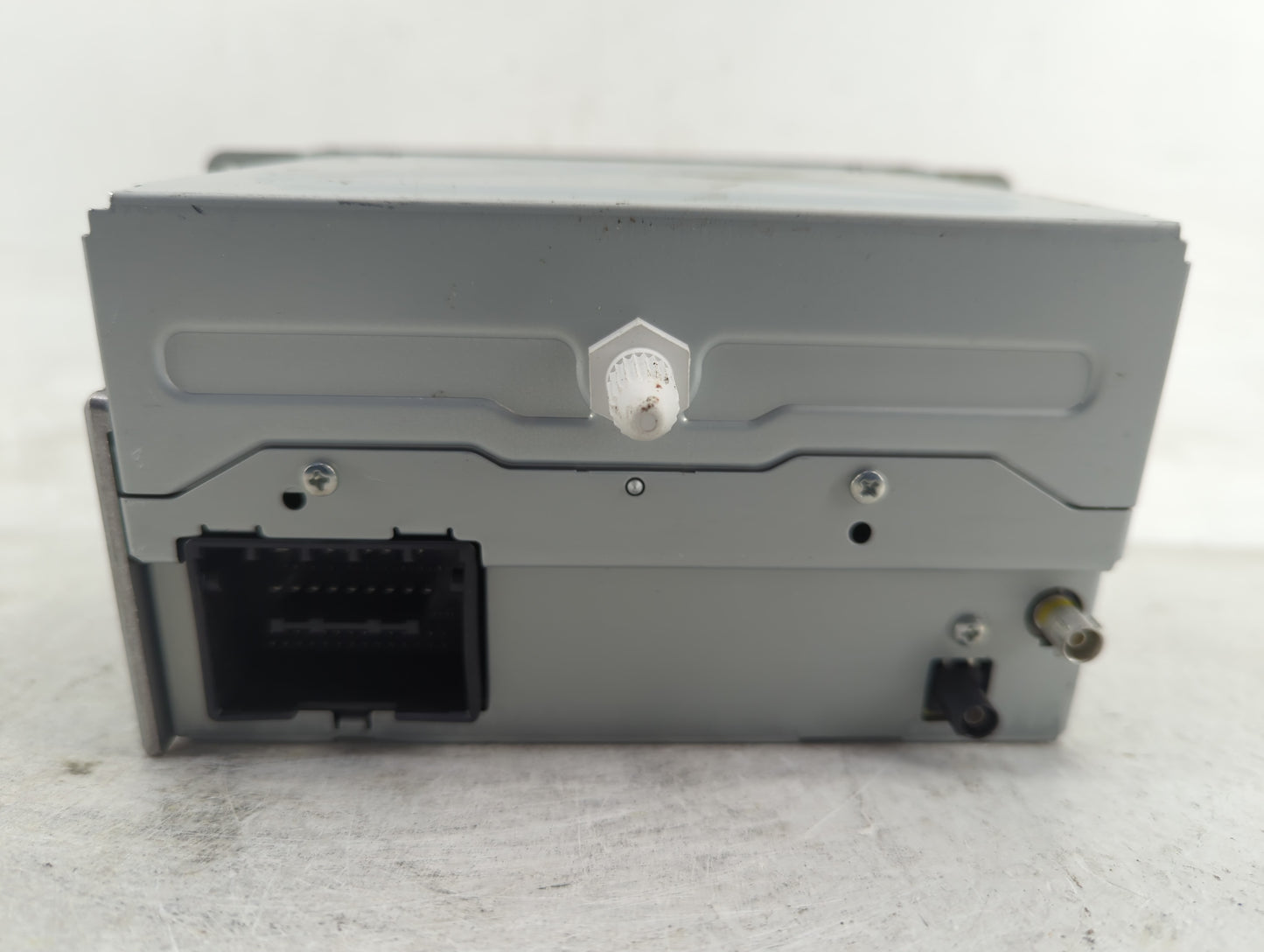 2011-2012 Chevrolet Equinox Radio AM FM Cd Player Receiver Replacement P/N:20983517 Fits Fits 2010 2011 2012 OEM Used Auto P