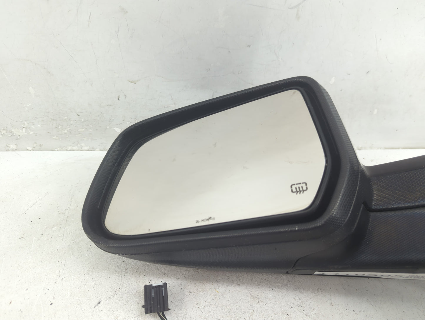 2010-2011 Chevrolet Equinox Driver Side View Mirror - Left Door Mirror OEM Used - Oemusedautoparts1.com