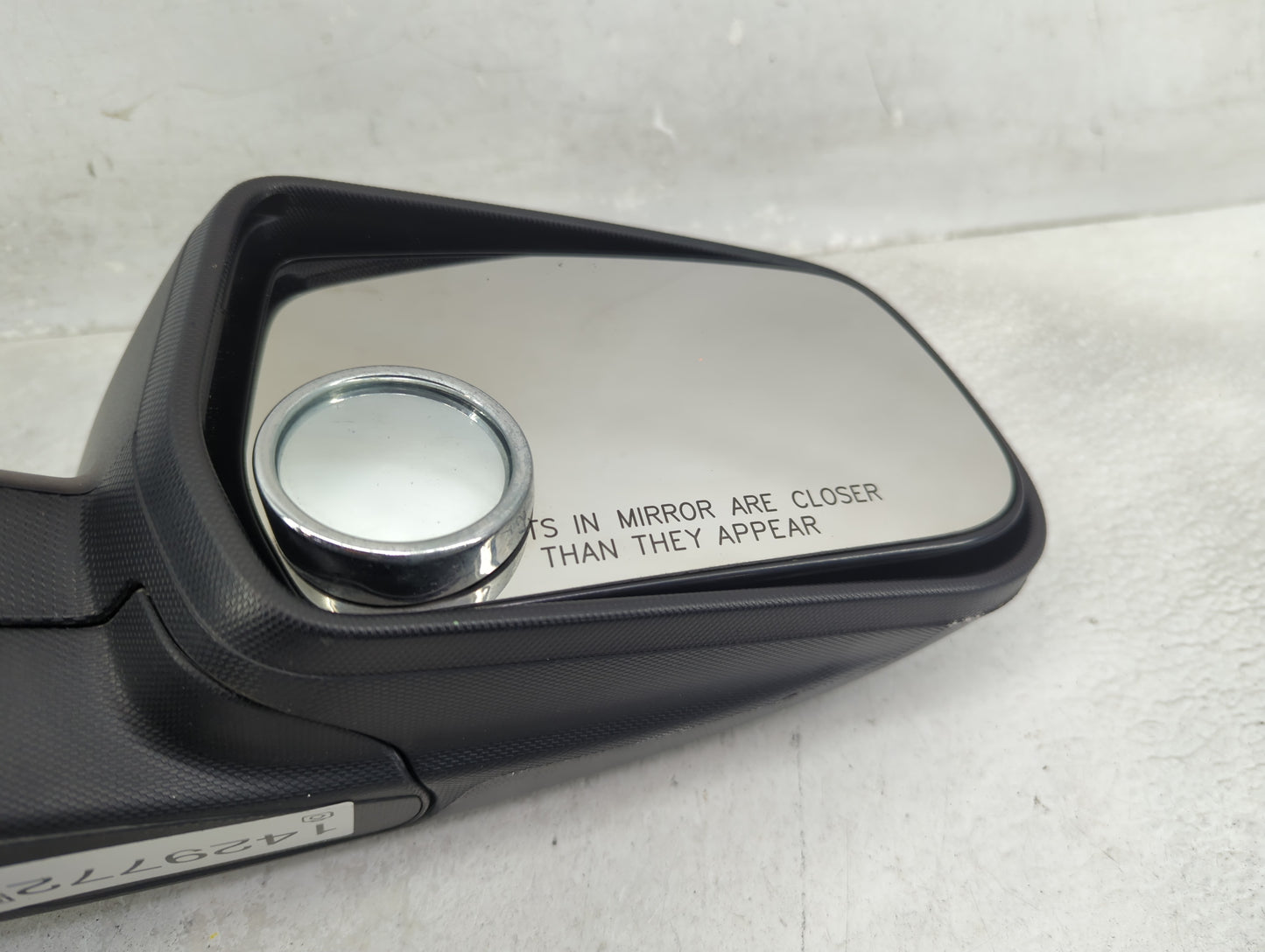 2010-2011 Chevrolet Equinox Passenger Side View Mirror - Right Door Mirror OEM Used - Oemusedautoparts1.com