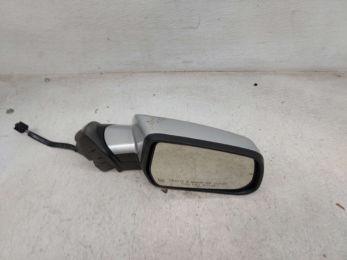 2010-2011 Chevrolet Equinox Passenger Side View Mirror - Right Door Mirror OEM Used - Oemusedautoparts1.com