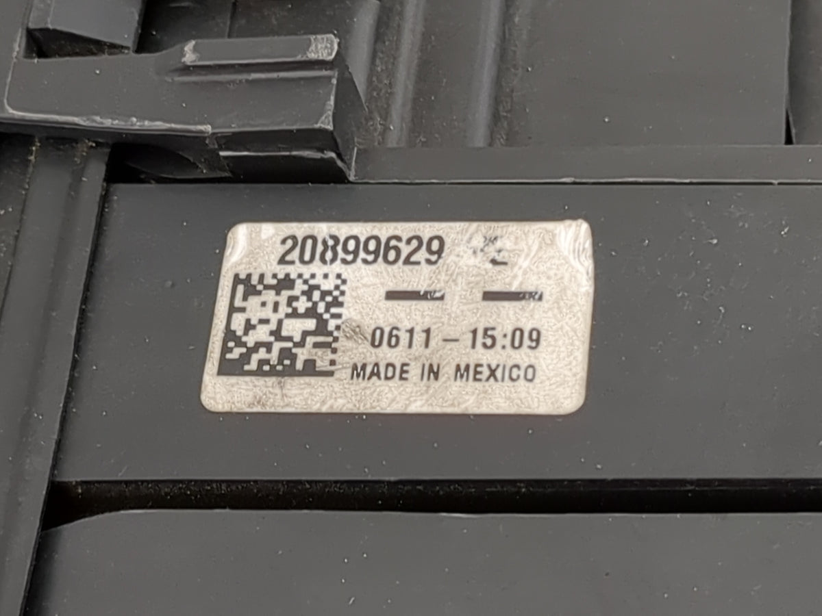 2011 Chevrolet Equinox Fusebox Fuse Box Panel Relay Module P/N:20899629 Fits OEM Used Auto Parts - Oemusedautoparts1.com