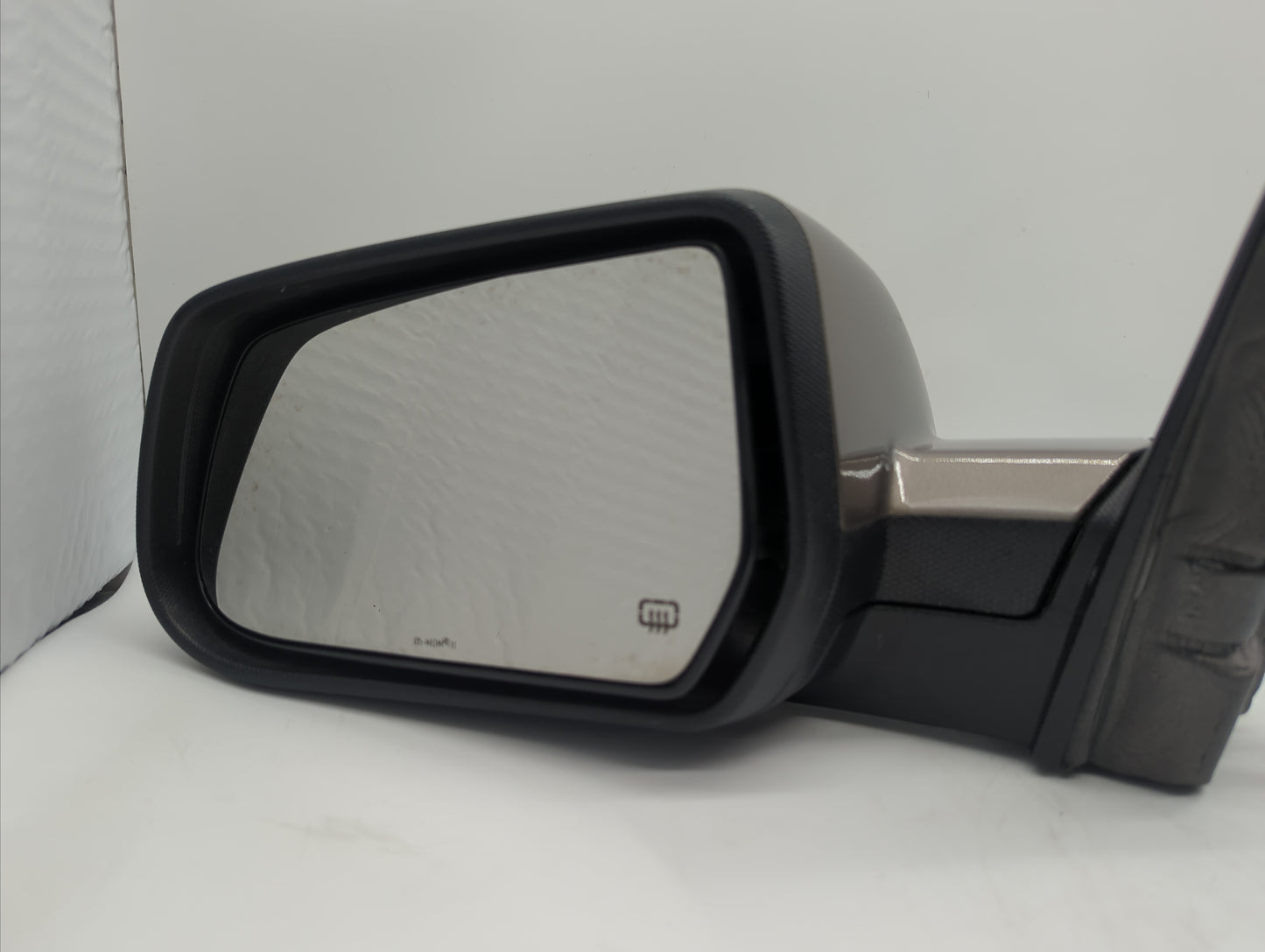 2011 Chevrolet Equinox Driver Side View Mirror - Left Door Mirror OEM Used - Oemusedautoparts1.com