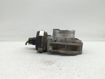 2010-2011 Chevrolet Equinox Throttle Body P/N:9B4G-9F991-A 668AA, 186AA Fits Fits 2007 2008 2009 2010 2011 2012 OEM Used Auto Parts