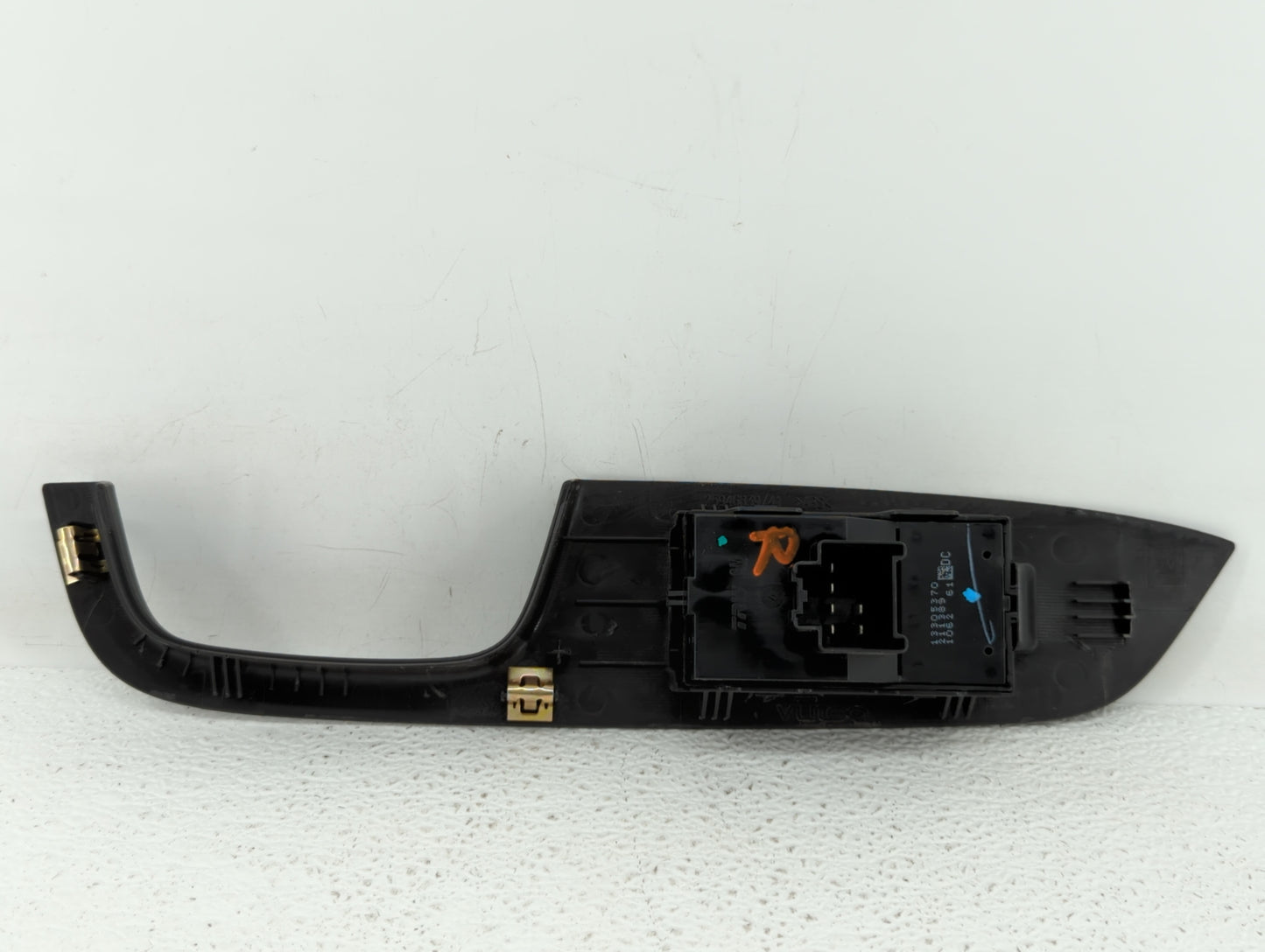 2011 Chevrolet Equinox Passenger Right Power Window Switch 13305370 - Oemusedautoparts1.com