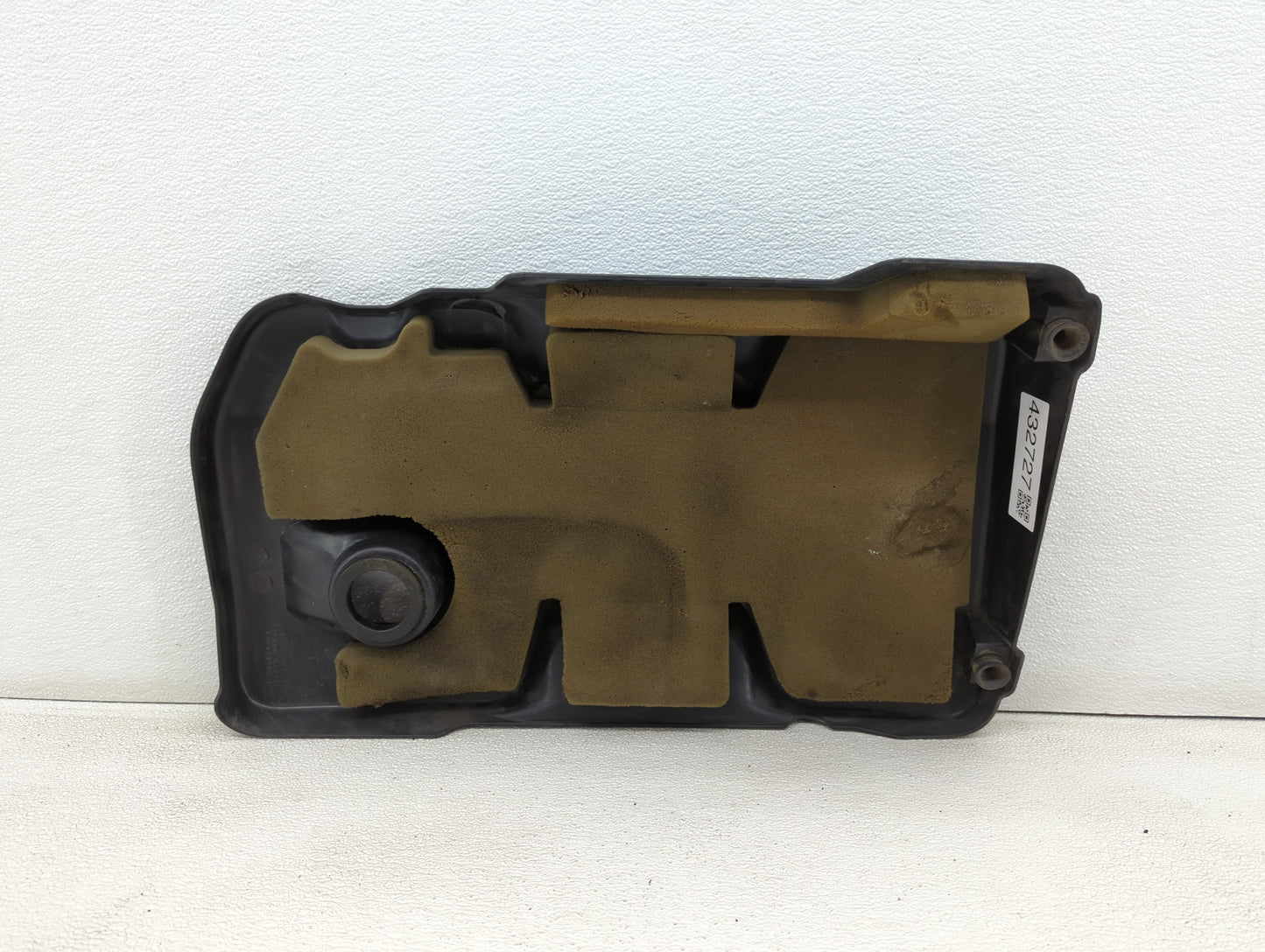 2011 Chevrolet Equinox Engine Cover - Oemusedautoparts1.com