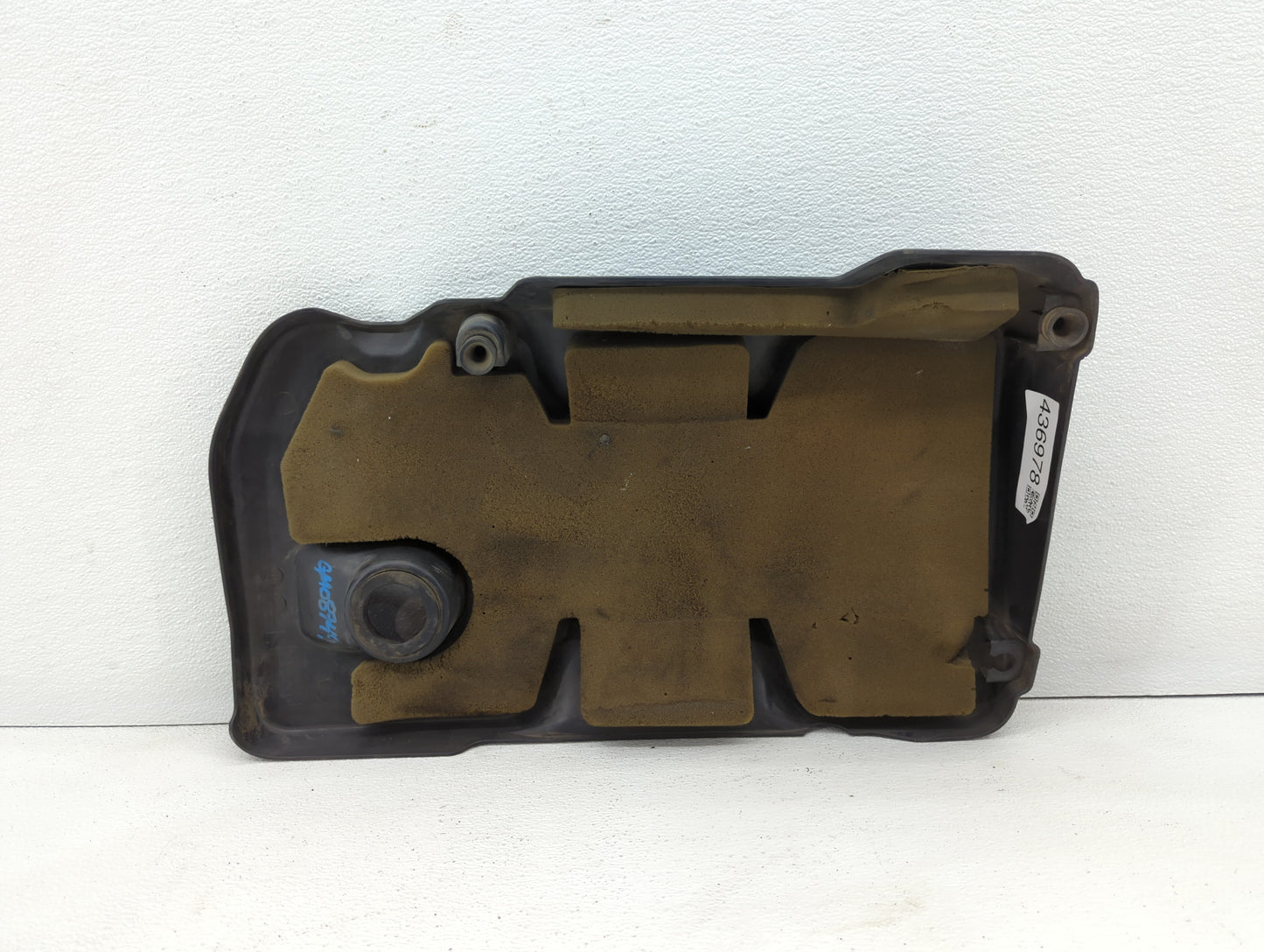 2011 Chevrolet Equinox Engine Cover - Oemusedautoparts1.com