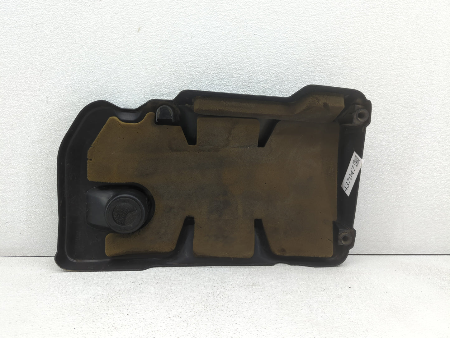 2011 Chevrolet Equinox Engine Cover - Oemusedautoparts1.com