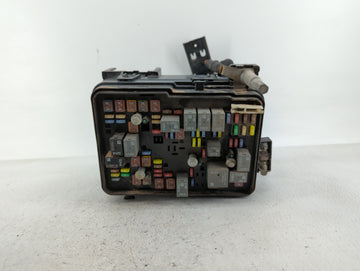 2011 Chevrolet Equinox Fusebox Fuse Box Panel Relay Module P/N:20899627 20899629 Fits OEM Used Auto Parts