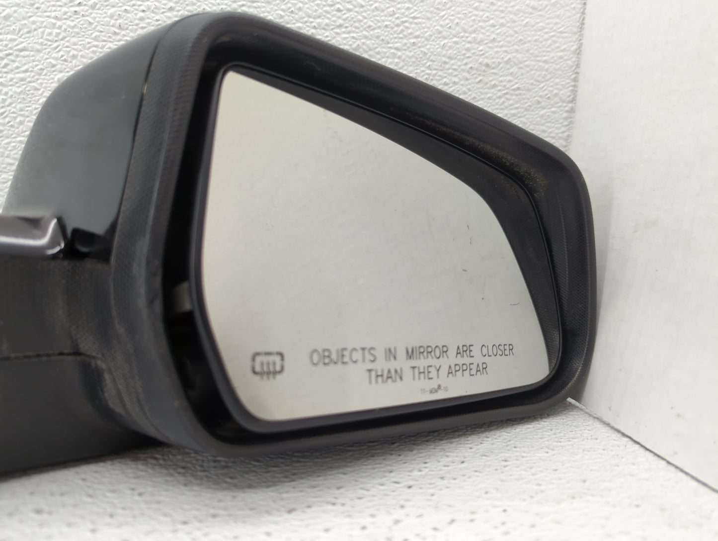 2010-2011 Chevrolet Equinox Passenger Side View Mirror - Right Door Mirror OEM Used - Oemusedautoparts1.com