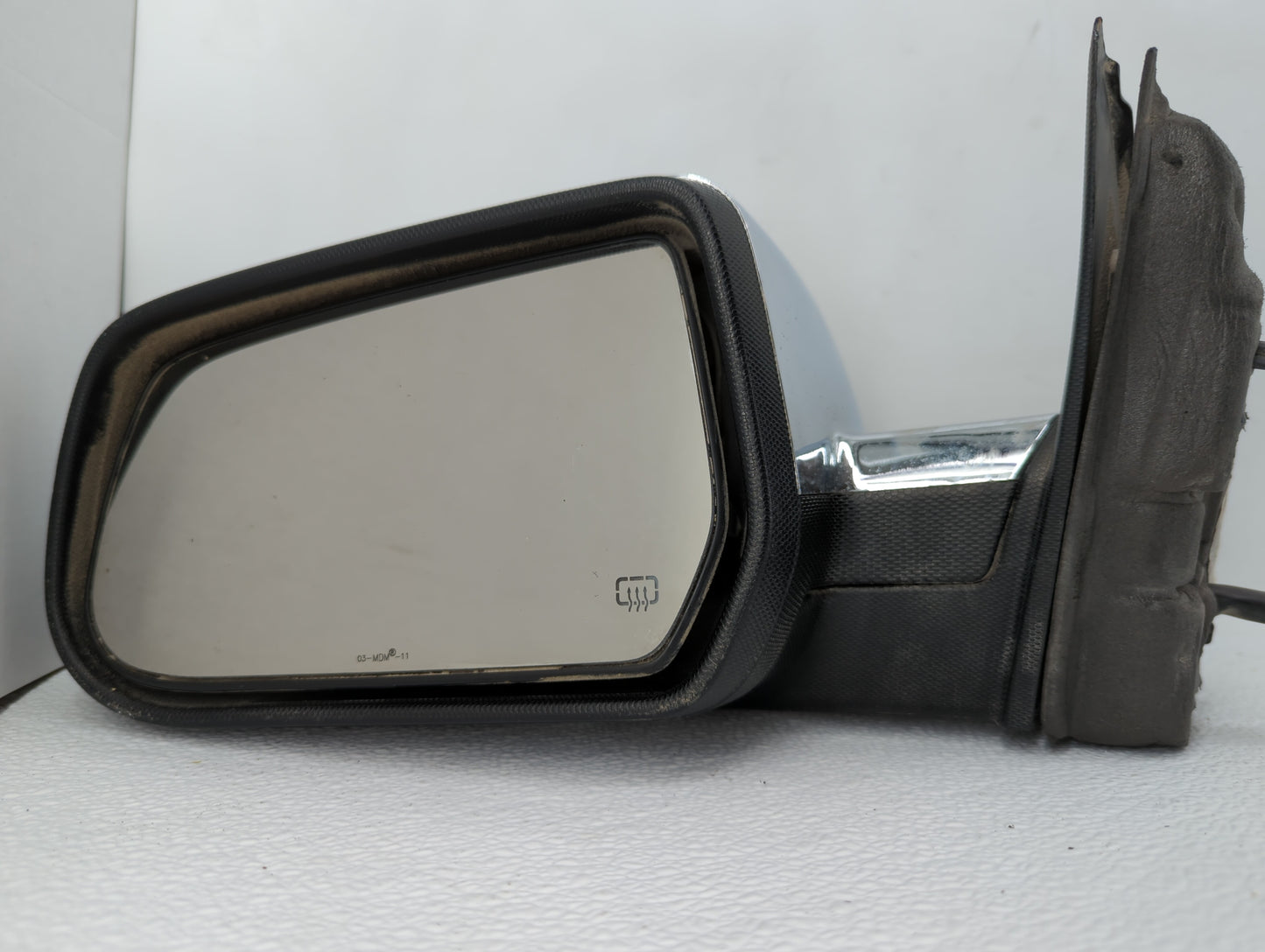 2010-2011 Chevrolet Equinox Driver Side View Mirror - Left Door Mirror OEM Used - Oemusedautoparts1.com