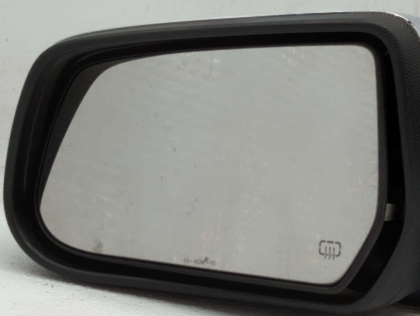 2010-2011 Chevrolet Equinox Driver Side View Mirror - Left Door Mirror OEM Used - Oemusedautoparts1.com