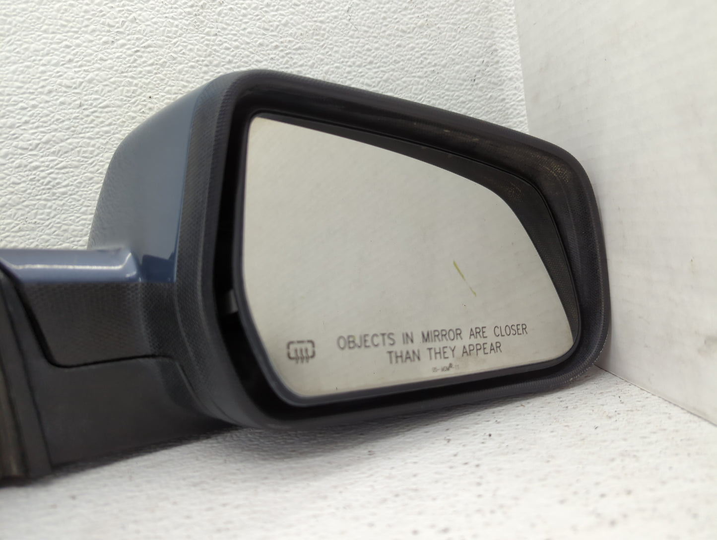 2010-2011 Chevrolet Equinox Passenger Side View Mirror - Right Door Mirror OEM Used - Oemusedautoparts1.com