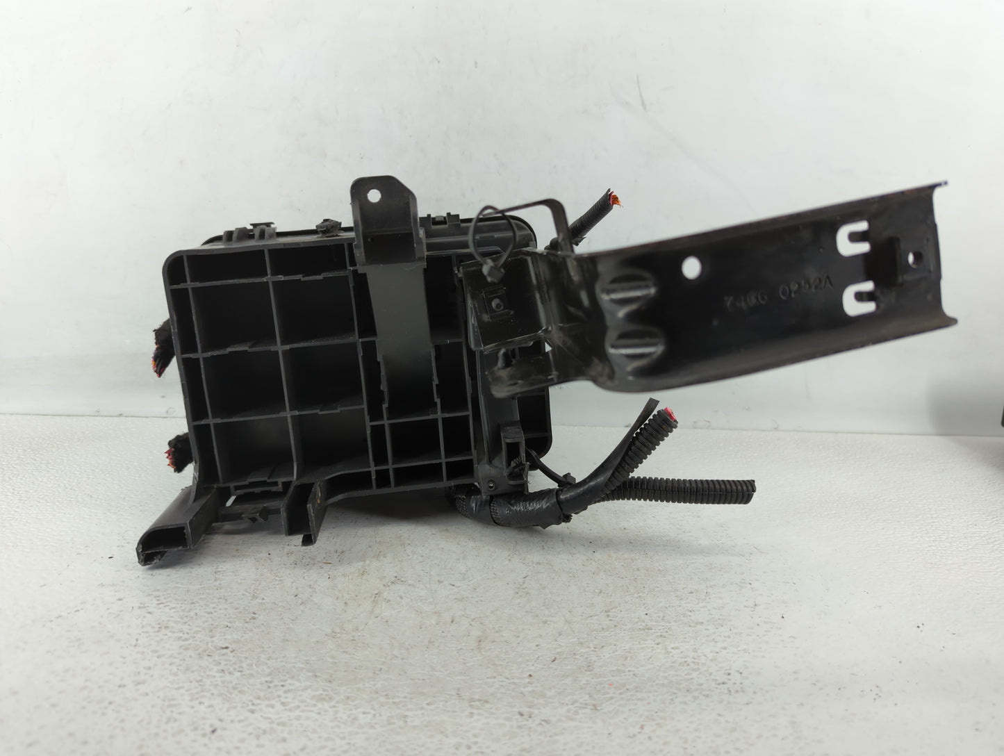 2011 Chevrolet Equinox Fusebox Fuse Box Panel Relay Module P/N:20899629_02 Fits OEM Used Auto Parts - Oemusedautoparts1.com