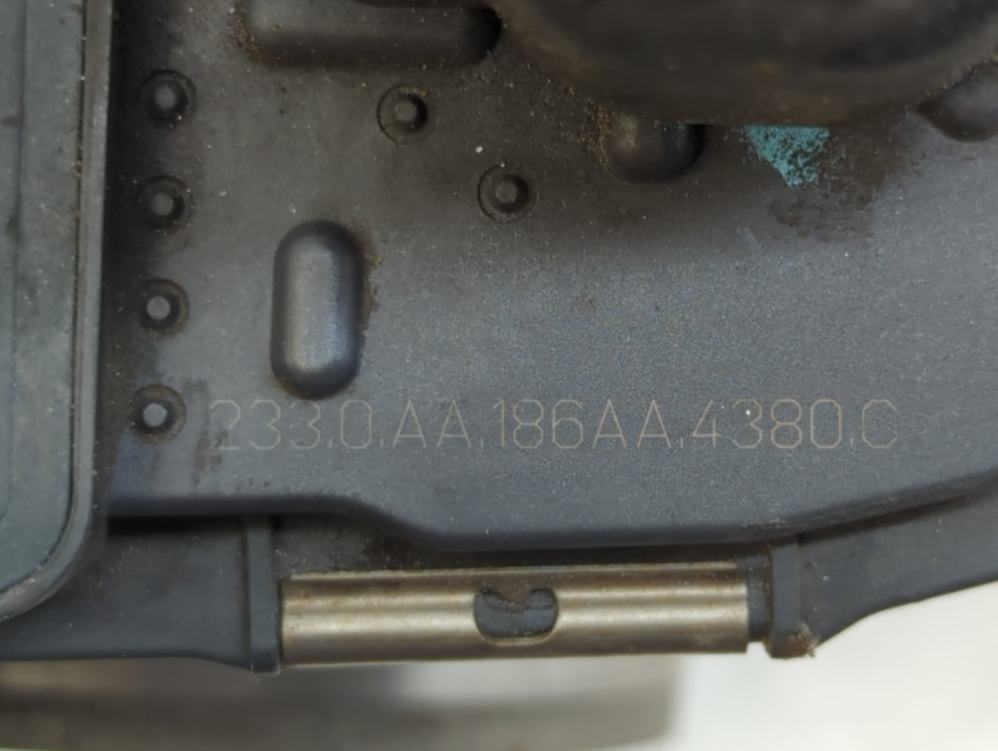 2010-2011 Chevrolet Equinox Throttle Body P/N:2330AA186AA4380C Fits Fits 2007 2008 2009 2010 2011 2012 OEM Used Auto Parts -