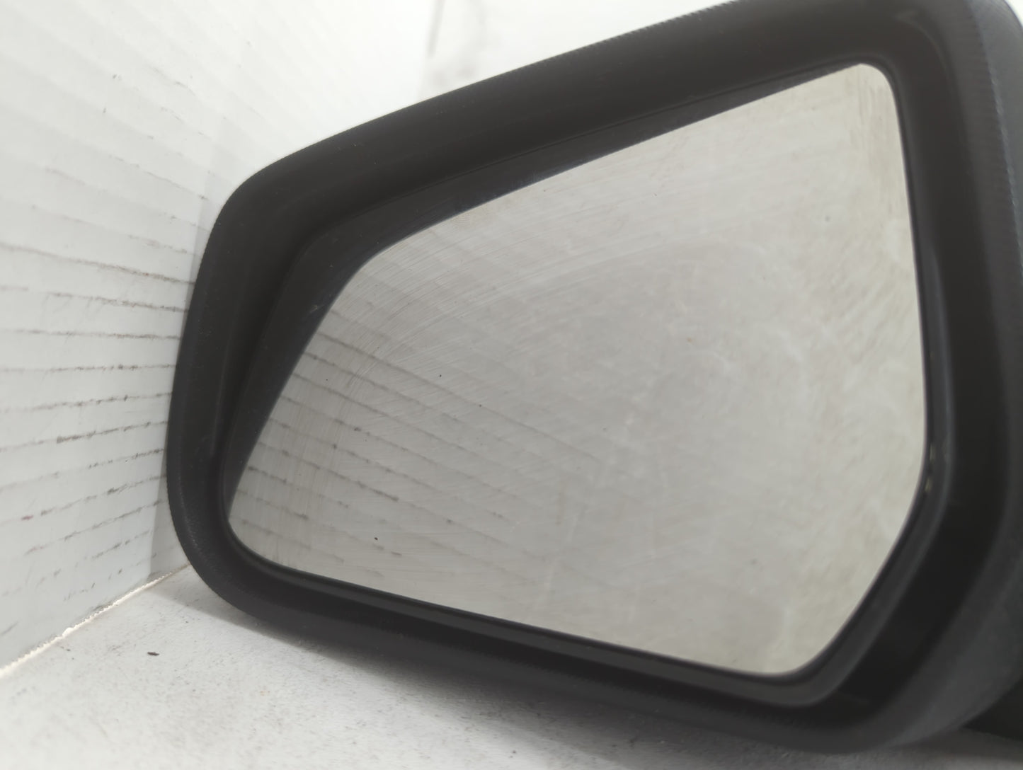 2010-2011 Chevrolet Equinox Driver Side View Mirror - Left Door Mirror OEM Used - Oemusedautoparts1.com