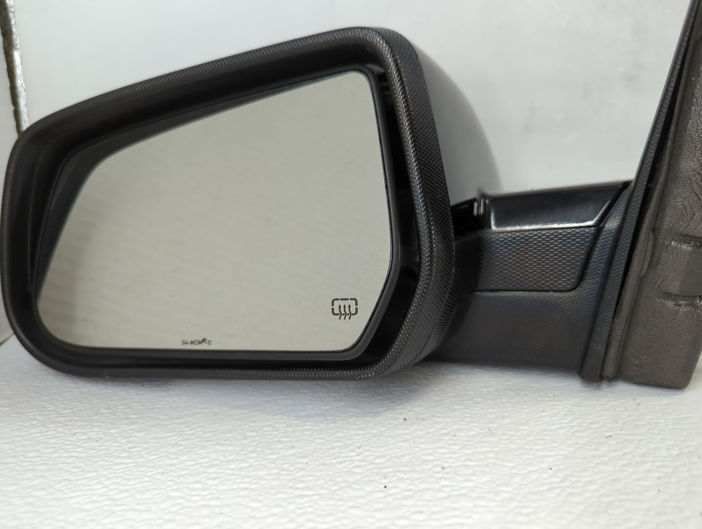2010-2011 Chevrolet Equinox Driver Side View Mirror - Left Door Mirror OEM Used - Oemusedautoparts1.com