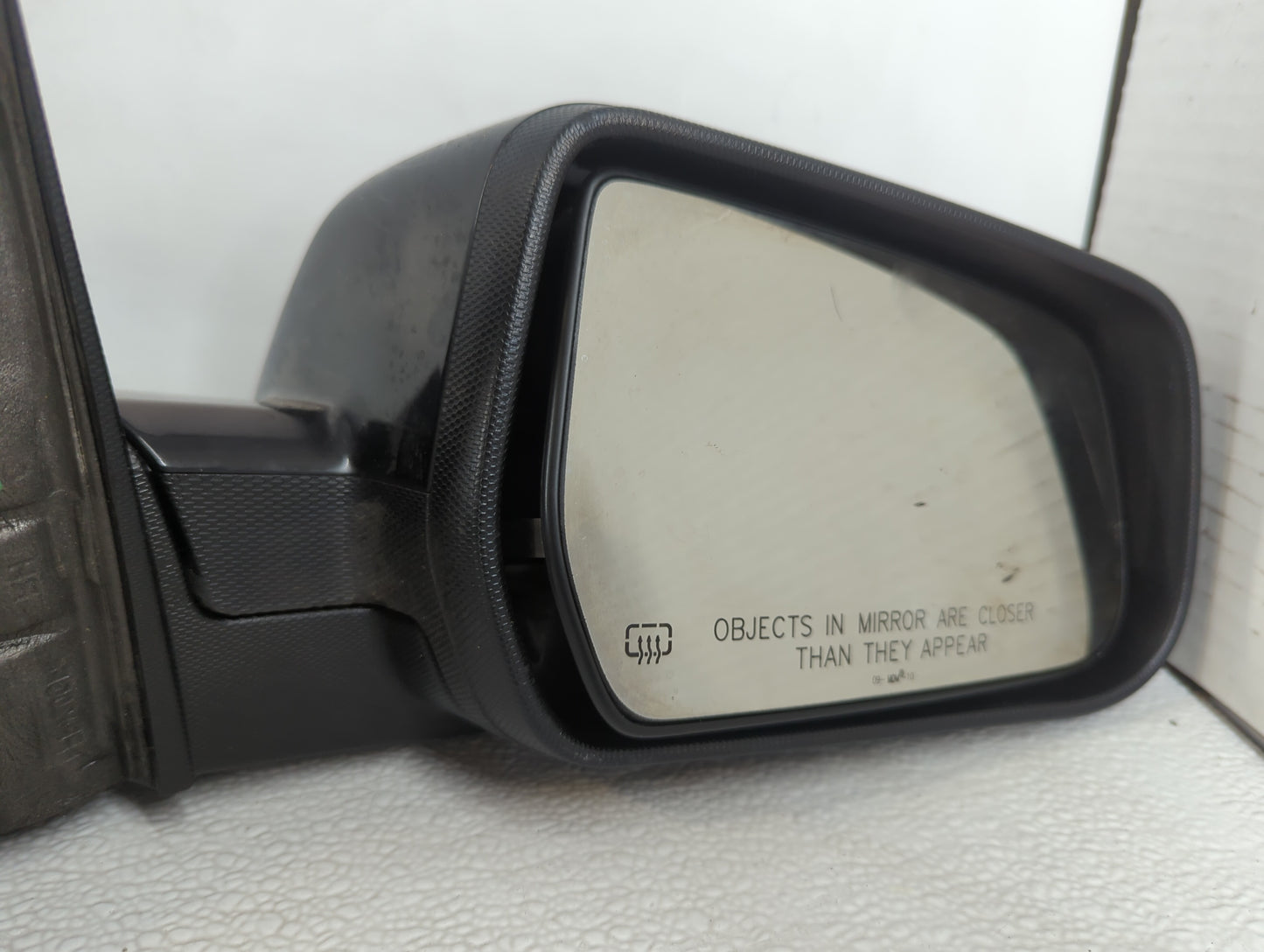 2010-2011 Chevrolet Equinox Passenger Side View Mirror - Right Door Mirror OEM Used - Oemusedautoparts1.com