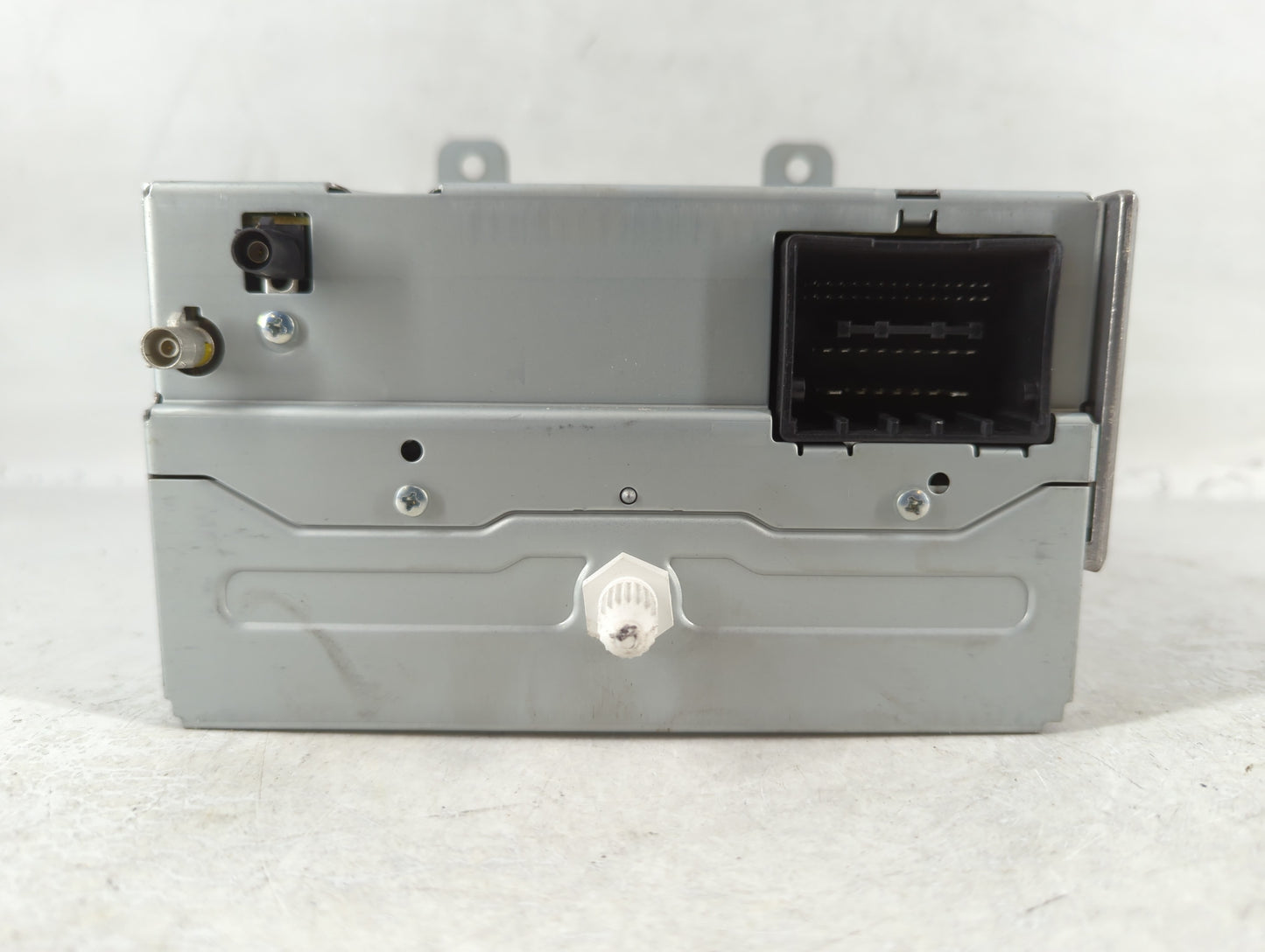 2011-2012 Chevrolet Equinox Radio AM FM Cd Player Receiver Replacement P/N:20983517 Fits Fits 2010 2011 2012 OEM Used Auto P