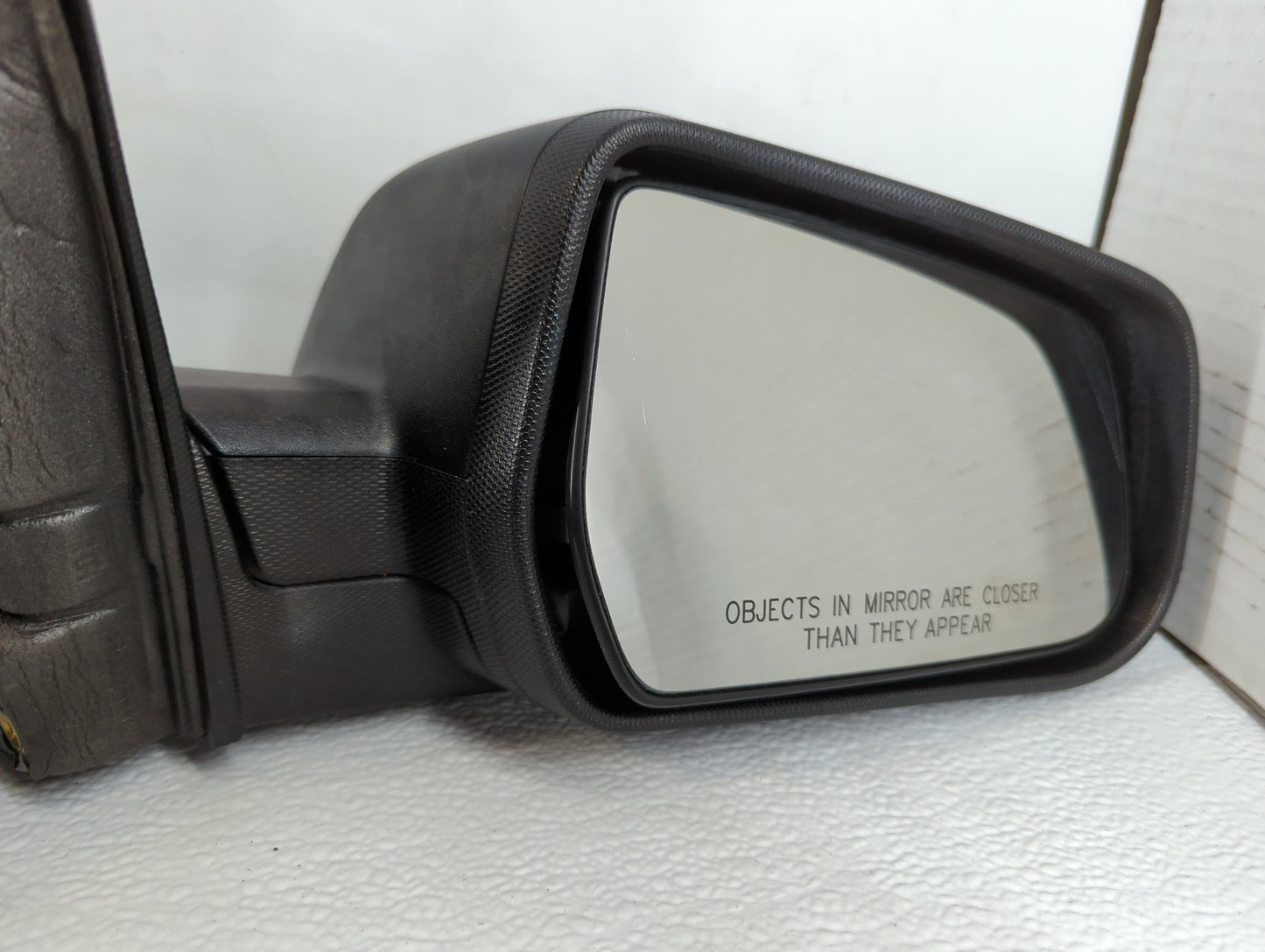 2010-2011 Chevrolet Equinox Passenger Side View Mirror - Right Door Mirror OEM Used - Oemusedautoparts1.com