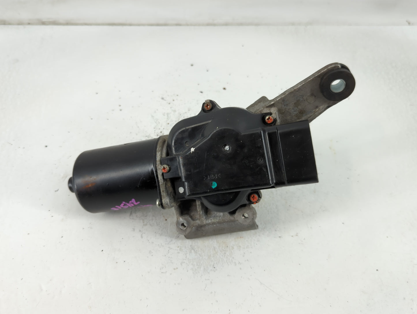 2010-2017 Chevrolet Equinox Front Windshield Wiper Motor P/N:285-FH2 Fits Fits 2010 2011 2012 2013 2014 2015 2016 2017 OEM U
