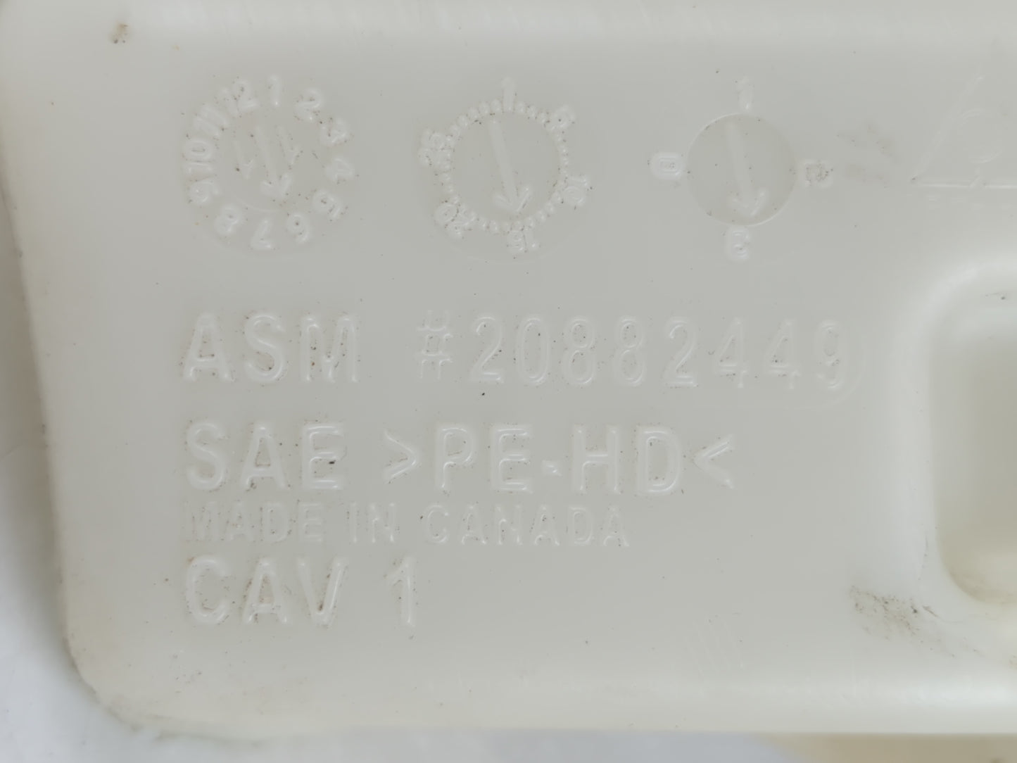 2010-2017 Chevrolet Equinox Windshield Washer Fluid Reservoir Bottle 812129 - Oemusedautoparts1.com