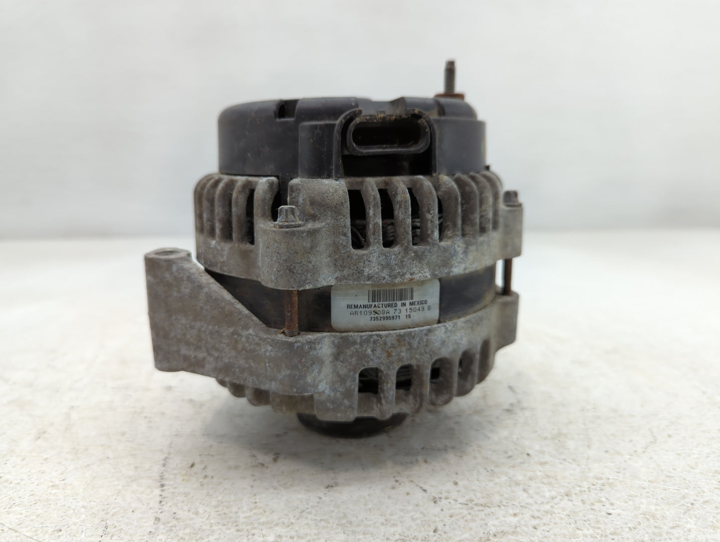 2009-2014 Chevrolet Express 1500 Alternator Replacement Generator Charging Assembly Engine OEM P/N:7352995971 Fits OEM Used