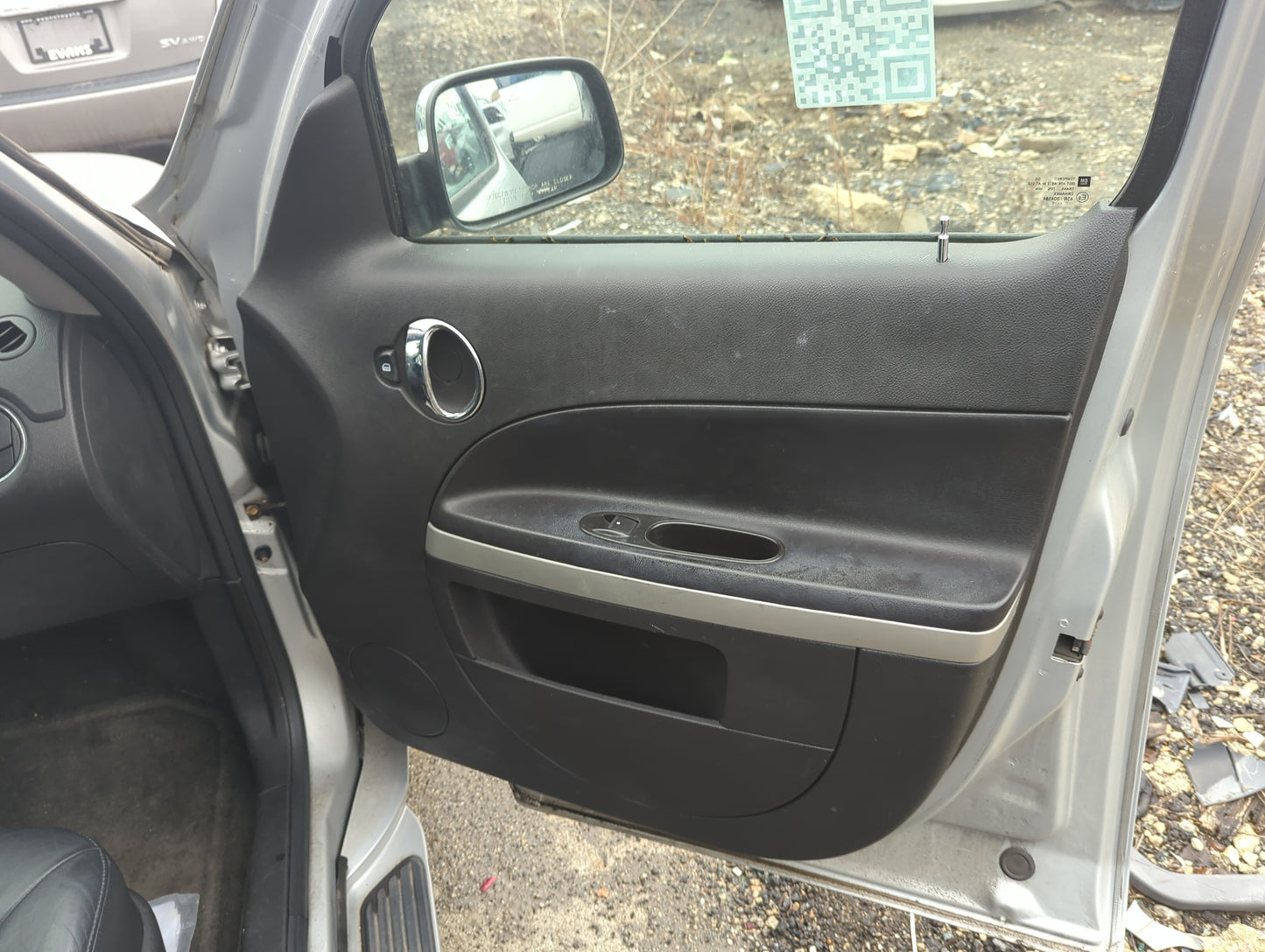 2011 Chevrolet Hhr Front Right Passenger Interior Door Panel Trim - Oemusedautoparts1.com