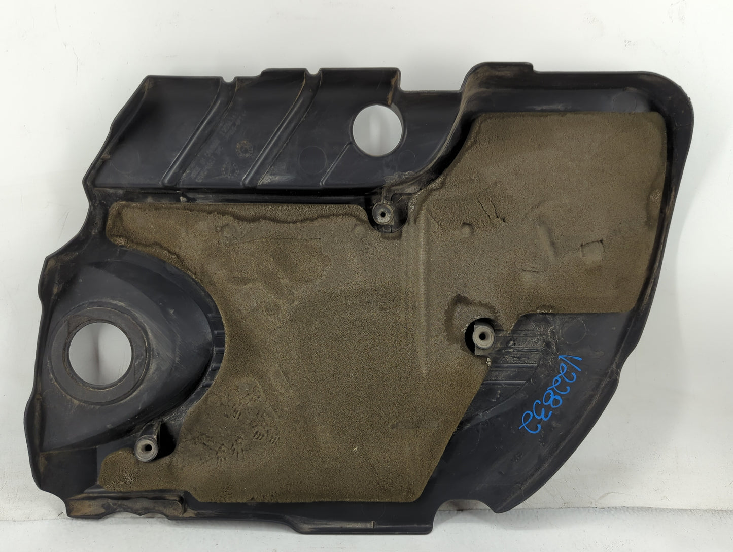 2011 Chevrolet Impala Engine Cover - Oemusedautoparts1.com