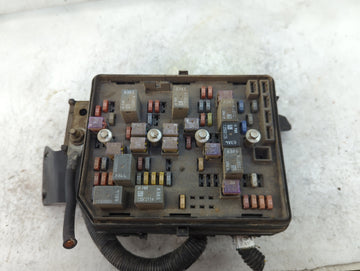 2011 Chevrolet Impala Fusebox Fuse Box Panel Relay Module P/N:13500114 13500126, 15328866, 13729154-01 Fits OEM Used Auto Parts