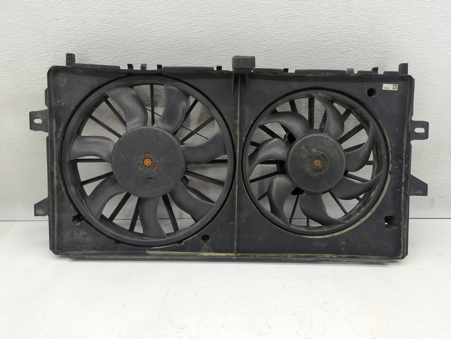 2006-2011 Chevrolet Impala Left Radiator Fan Motor Assembly Black - Oemusedautoparts1.com