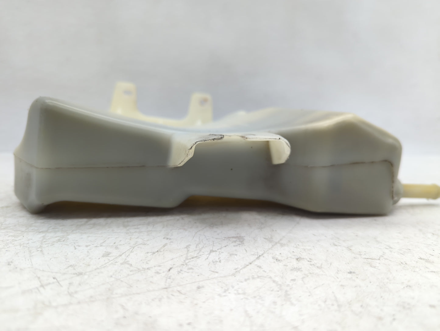 2011 Chevrolet Impala Radiator Coolant Overflow Expansion Tank Bottle - Oemusedautoparts1.com