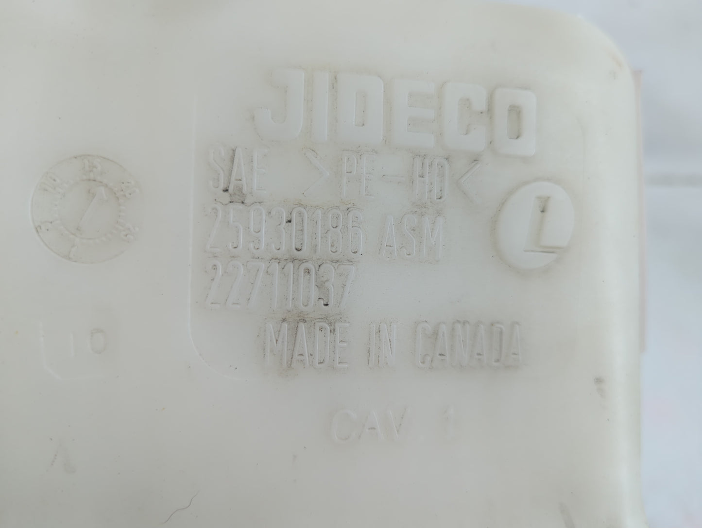 2008-2012 Chevrolet Malibu Windshield Washer Fluid Reservoir Bottle Oem - Oemusedautoparts1.com