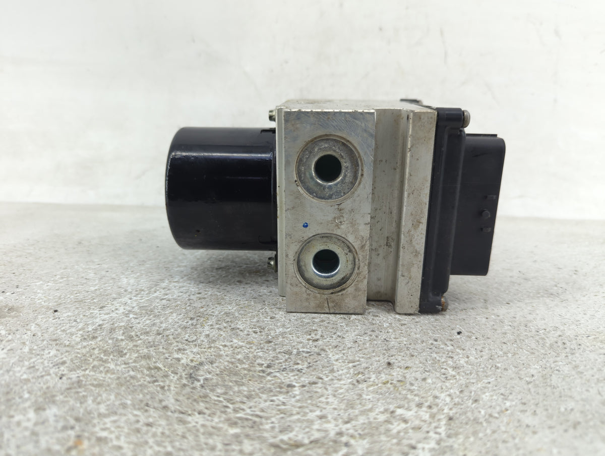 2011 Chevrolet Malibu Anti-Lock Brake ABS Pump Module Actuator OEM P/N:20908731 224259-106 Fits OEM Used Auto Parts - Oemuse