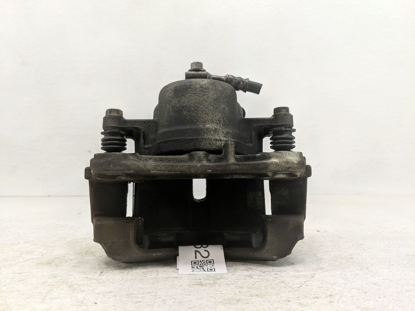 2004-2012 Chevrolet Malibu Front Driver Left Brake Caliper 1252682 - Oemusedautoparts1.com