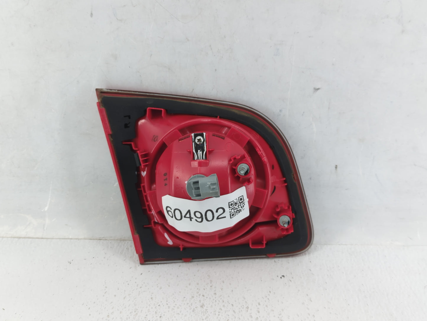 2008-2012 Chevrolet Malibu Tail Light Assembly Passenger Right OEM Fits Fits 2008 2009 2010 2011 2012 OEM Used Auto Parts -