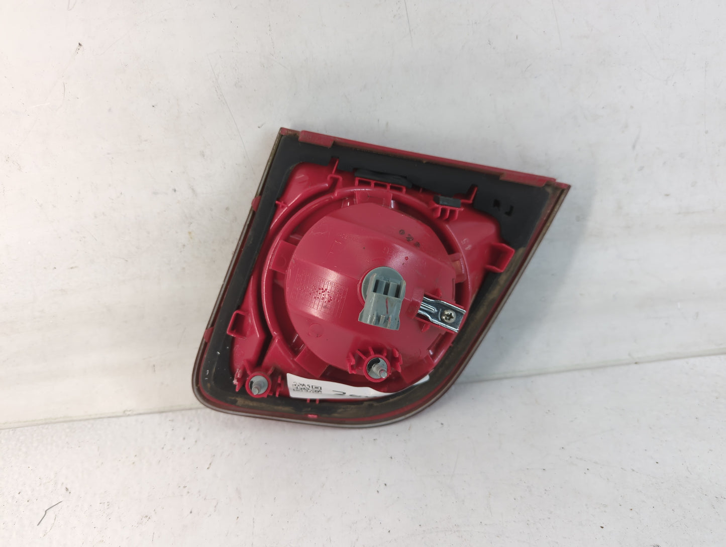 2008-2012 Chevrolet Malibu Tail Light Assembly Passenger Right OEM P/N:15271121 Fits Fits 2008 2009 2010 2011 2012 OEM Used