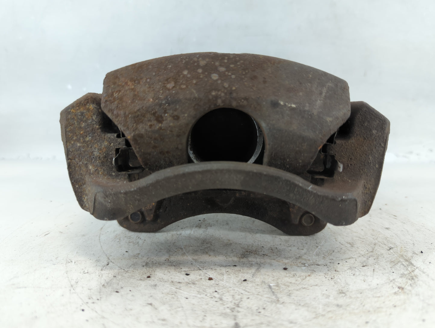 2004-2012 Chevrolet Malibu Front Driver Left Brake Caliper 814019 - Oemusedautoparts1.com